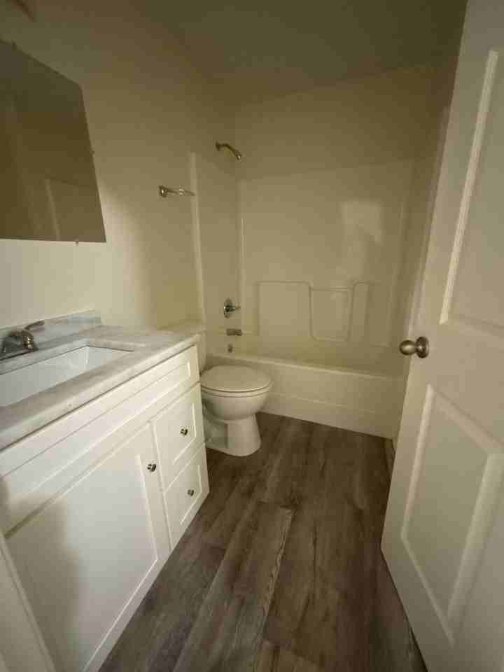 38 Honeysuckle Dr - Photo 7 of 13