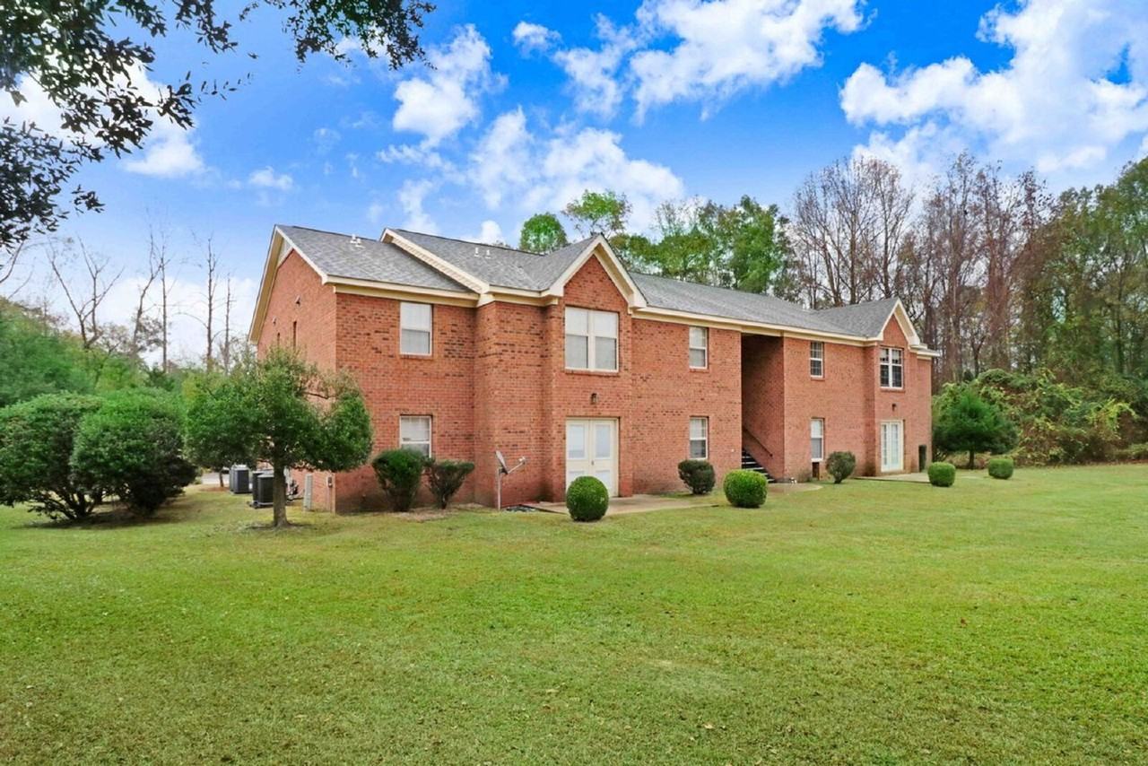 3800 Wayne Memorial Dr - Photo 4 of 24