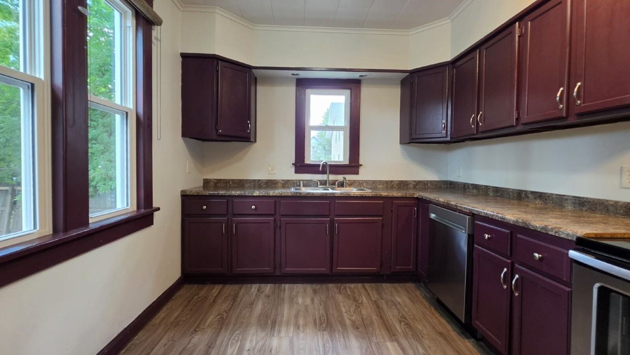 1115 N Richmond St - Photo 2 of 20