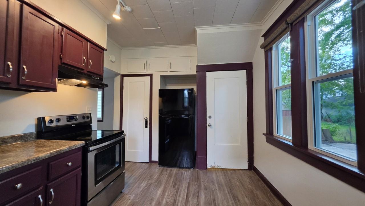 1115 N Richmond St - Photo 3 of 20