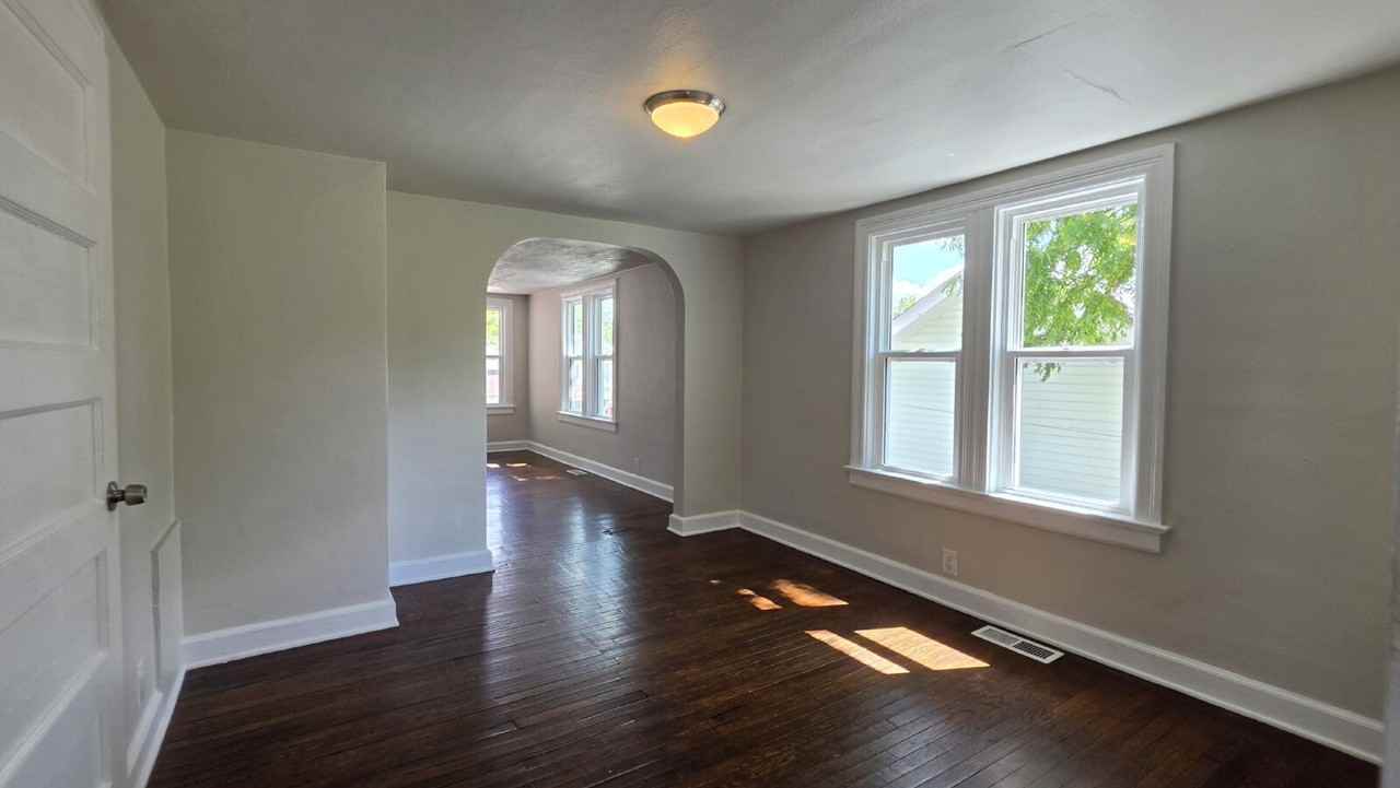 1115 N Richmond St - Photo 7 of 18
