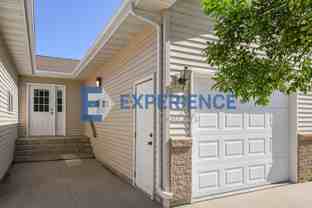 1422 E Redwood Blvd - Photo 1 of 1