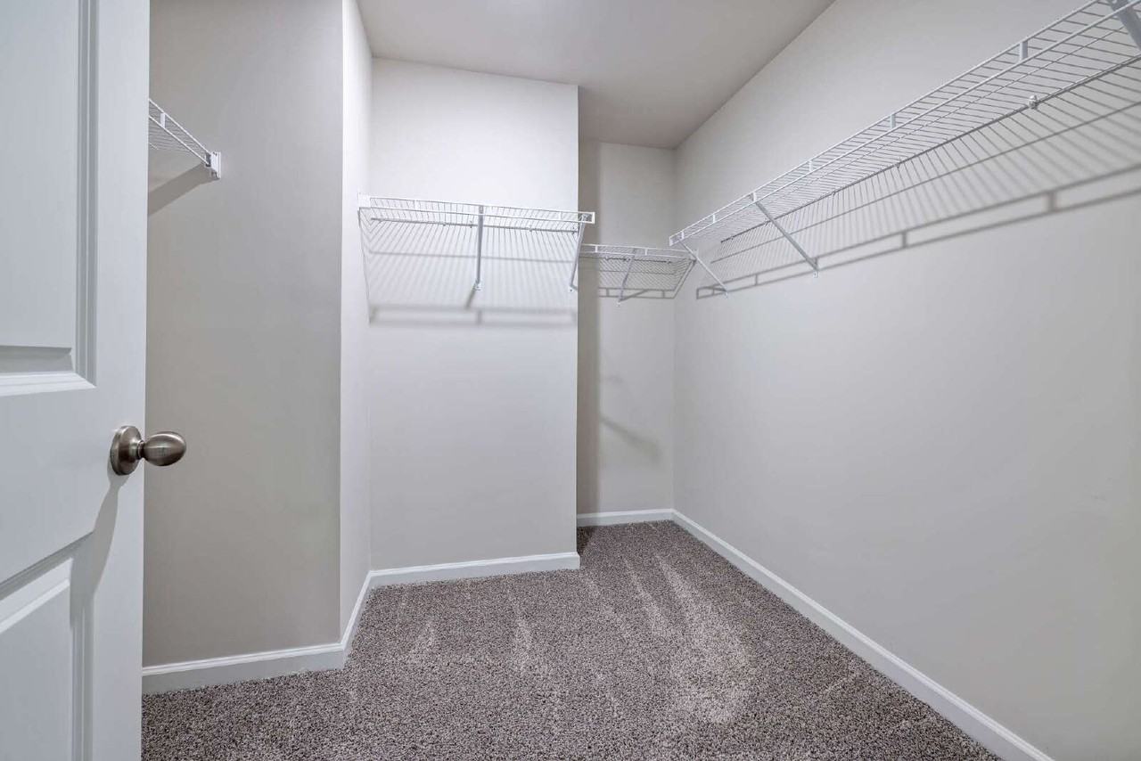 1102 Depot Dr - Photo 5 of 23