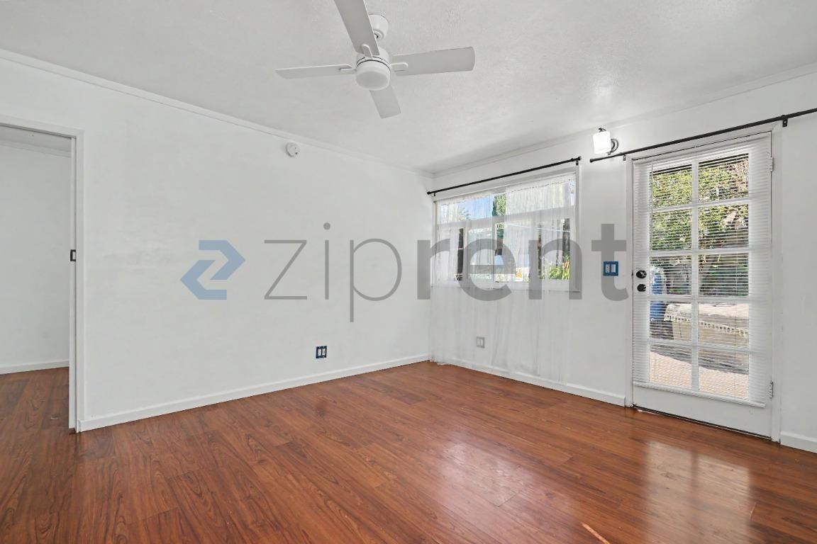 2755 Sanborn Ave - Photo 6 of 14