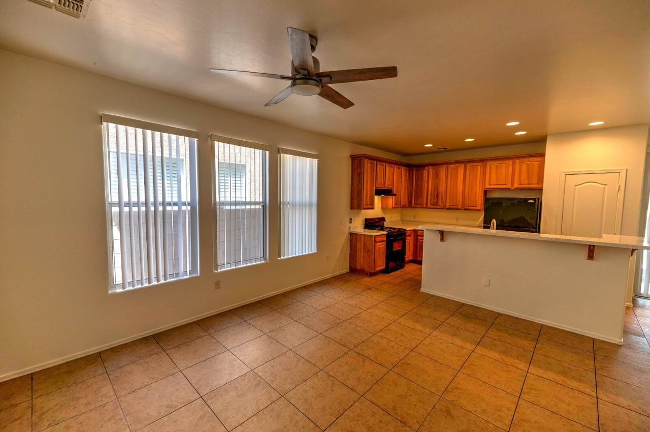 8059 E Cabinet St - Photo 7 of 27