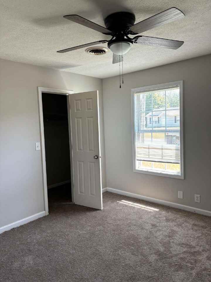 119 Gail St - Photo 6 of 6