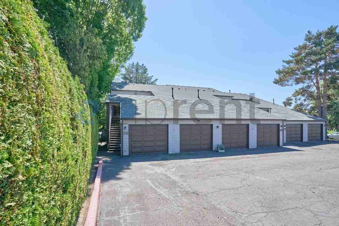 12316 Se 104th Ct - Photo 2 of 22
