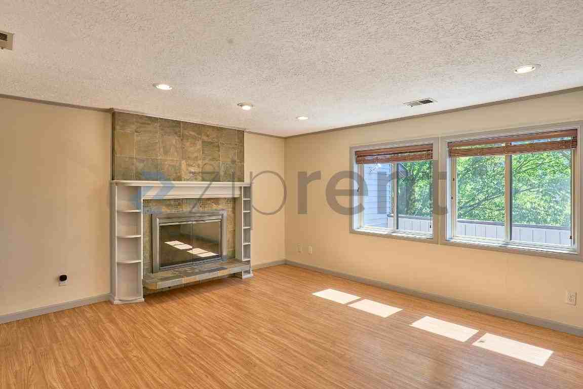 12316 Se 104th Ct - Photo 5 of 22