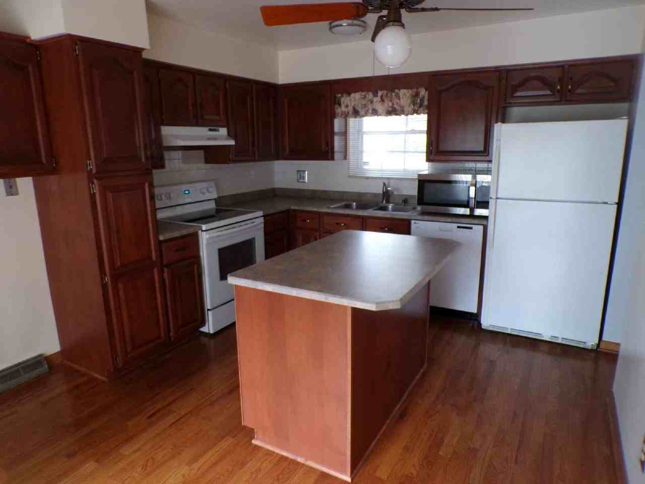 2714 S Xanadu Way - Photo 6 of 28