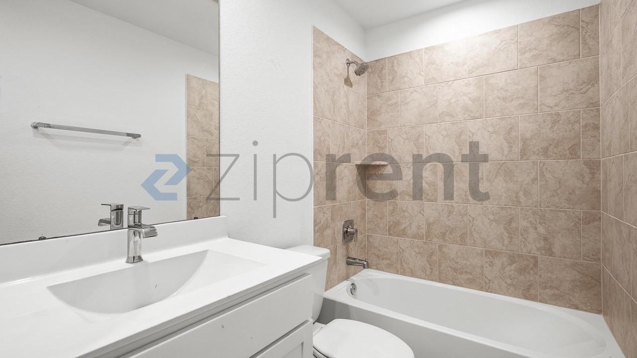 4318 Kircher Park Ln - Photo 6 of 24