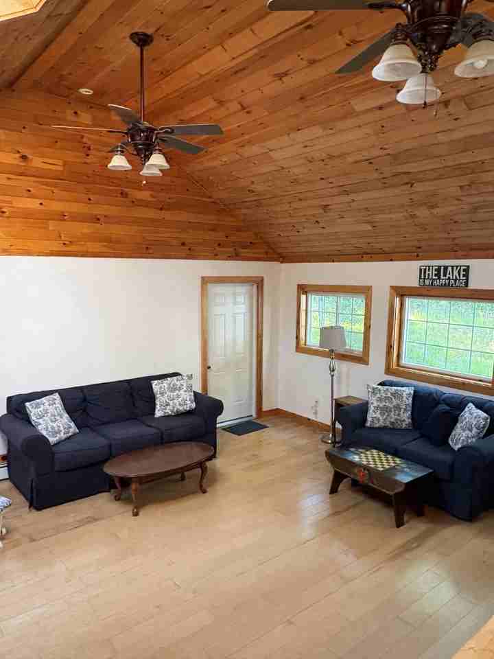 571 Mouse Ln - Photo 2 of 36