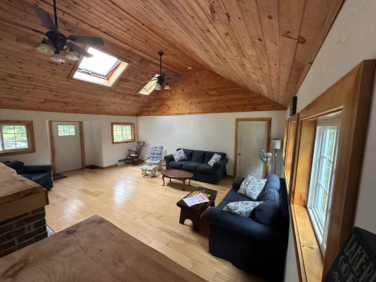 571 Mouse Ln - Photo 4 of 36