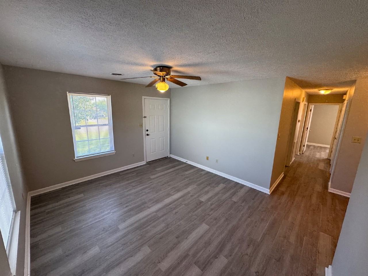 405 Eddy St - Photo 6 of 20