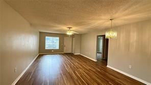 207 Winter Ridge Blvd Unit 4 - Photo 4 of 20