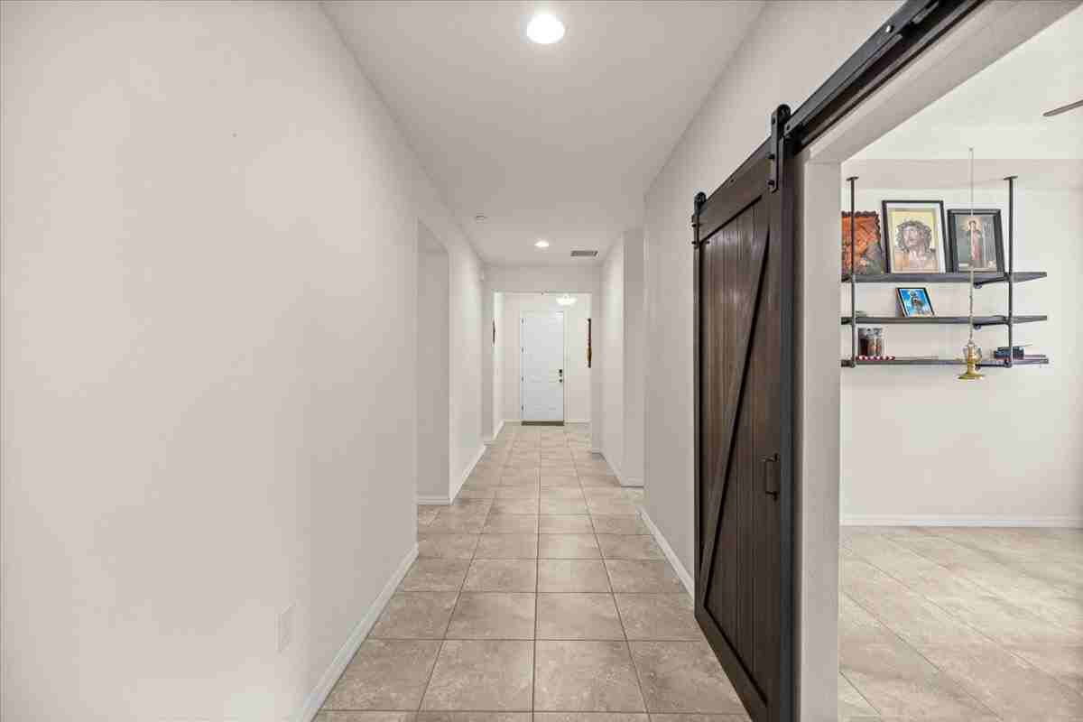 5608 Sw 50th Ct - Photo 4 of 37