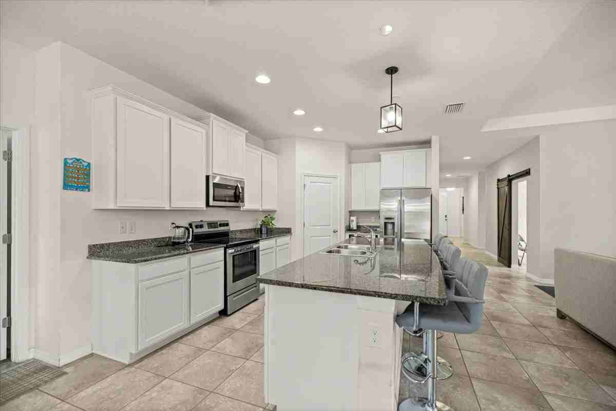 5608 Sw 50th Ct - Photo 6 of 37