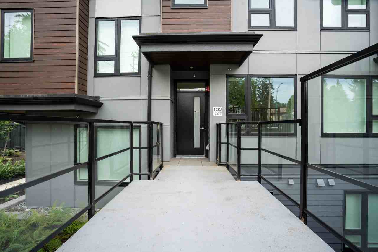 948 Lytton Street - Photo 3 of 23