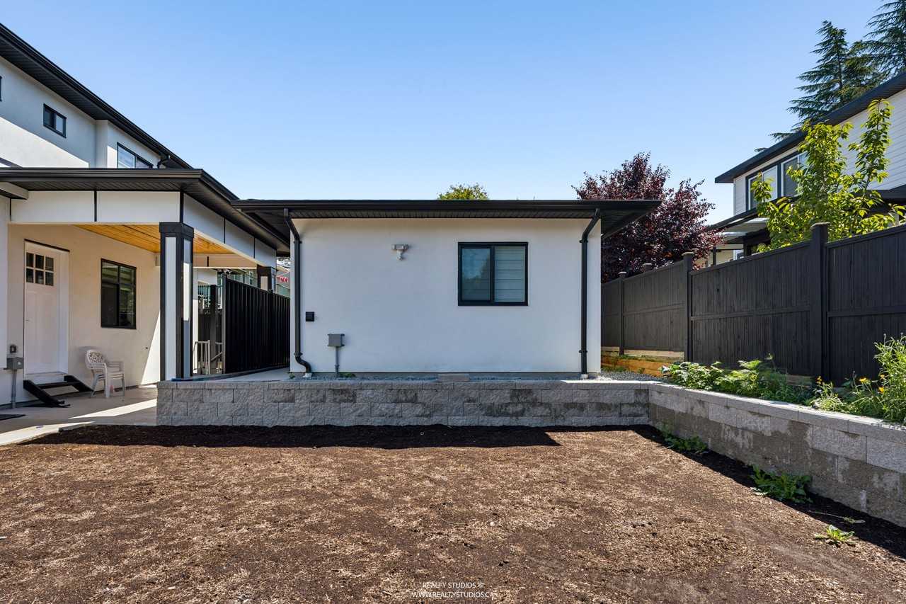 11394 86A Avenue - Photo 2 of 30