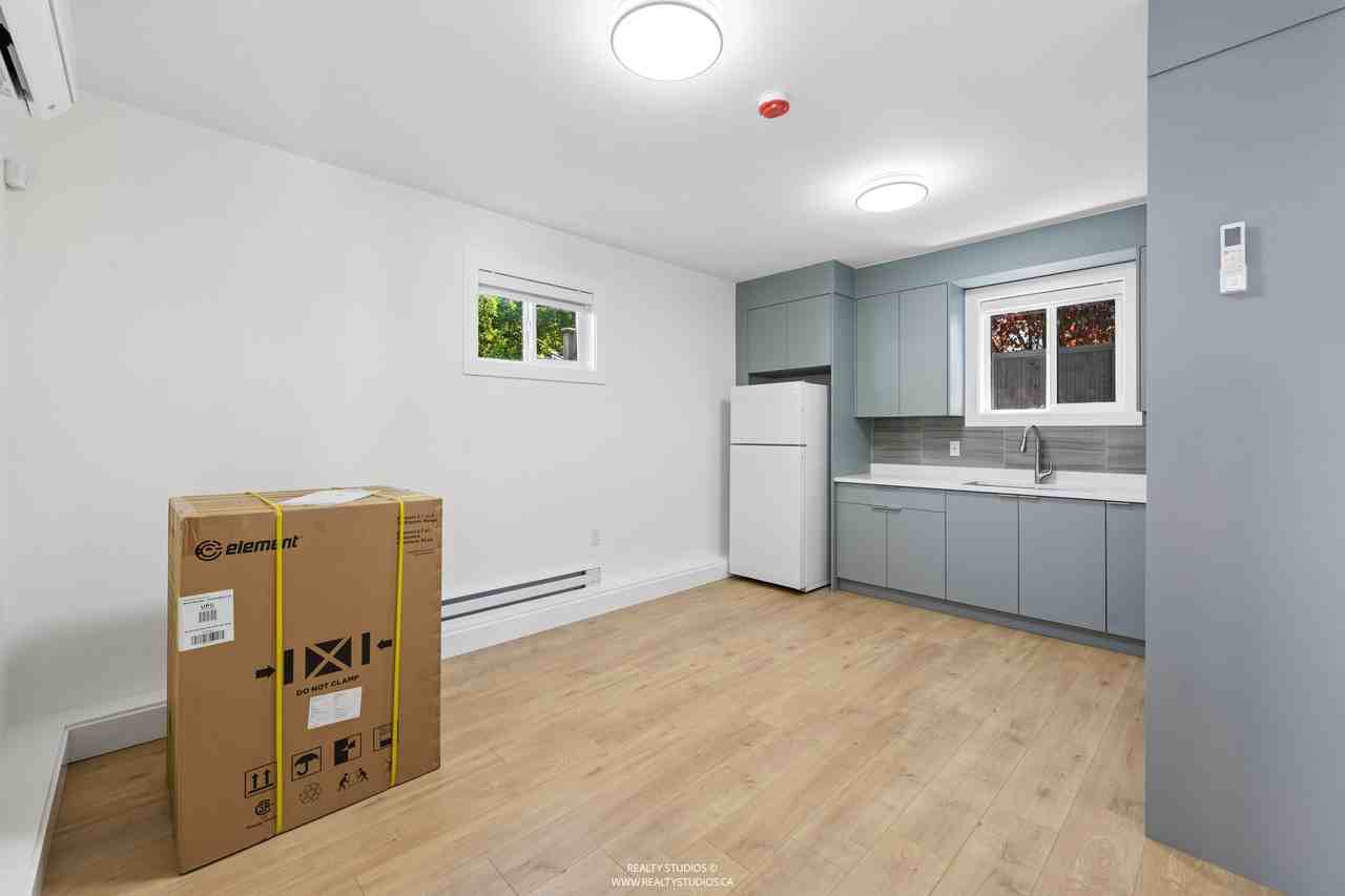 11394 86A Avenue - Photo 6 of 30
