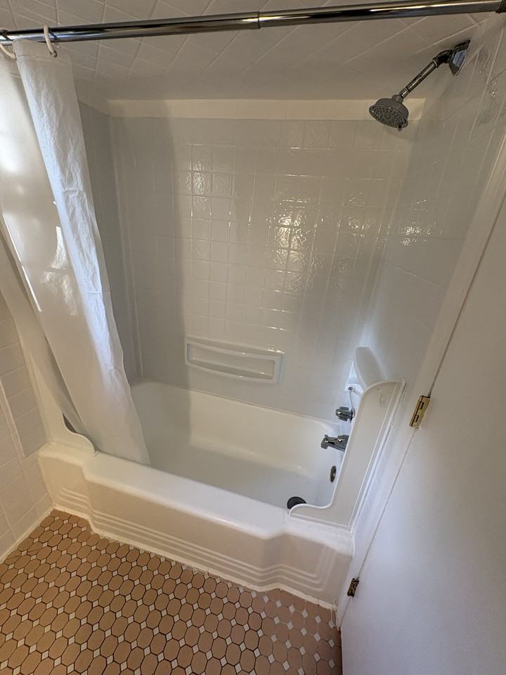 54 Woodlawn Ave #2 - Photo 4 of 15