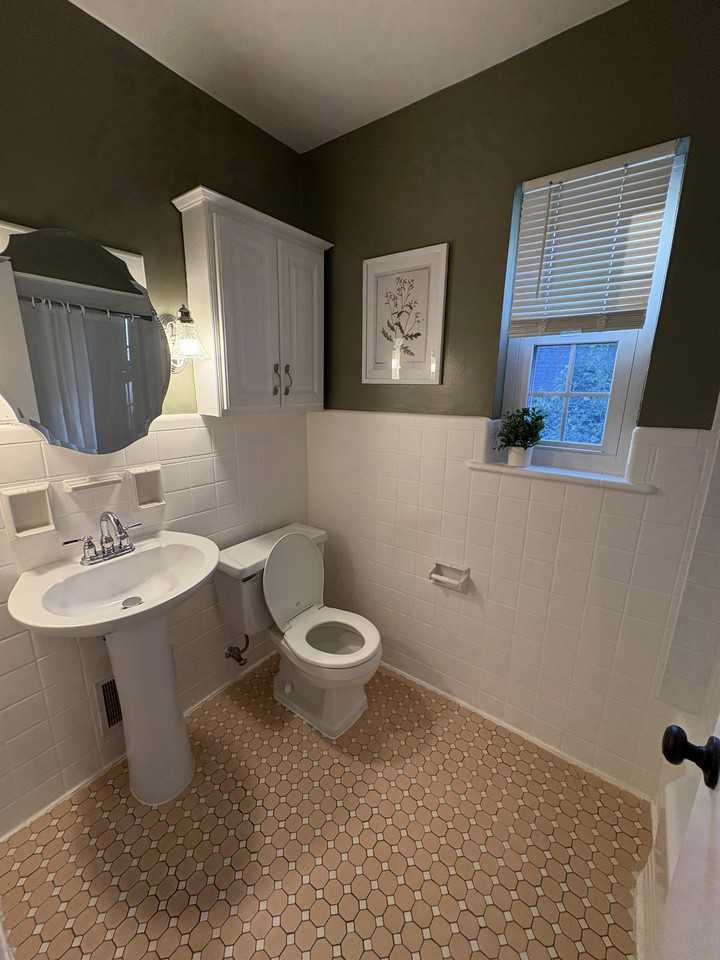 54 Woodlawn Ave #2 - Photo 5 of 15