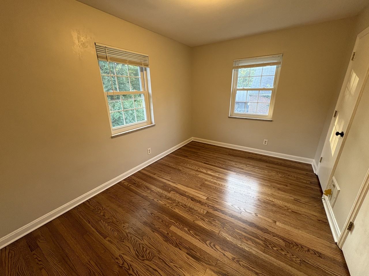 54 Woodlawn Ave #2 - Photo 6 of 15