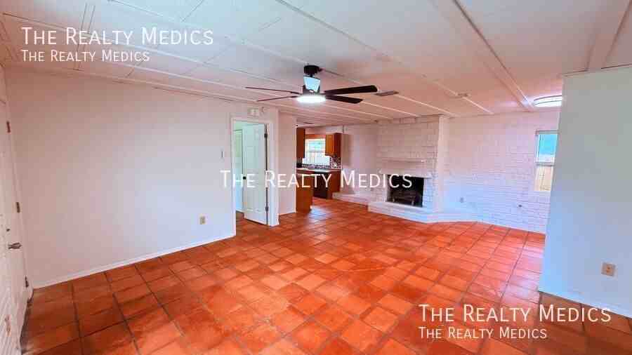 31061 Lochmore Cir - Photo 7 of 41