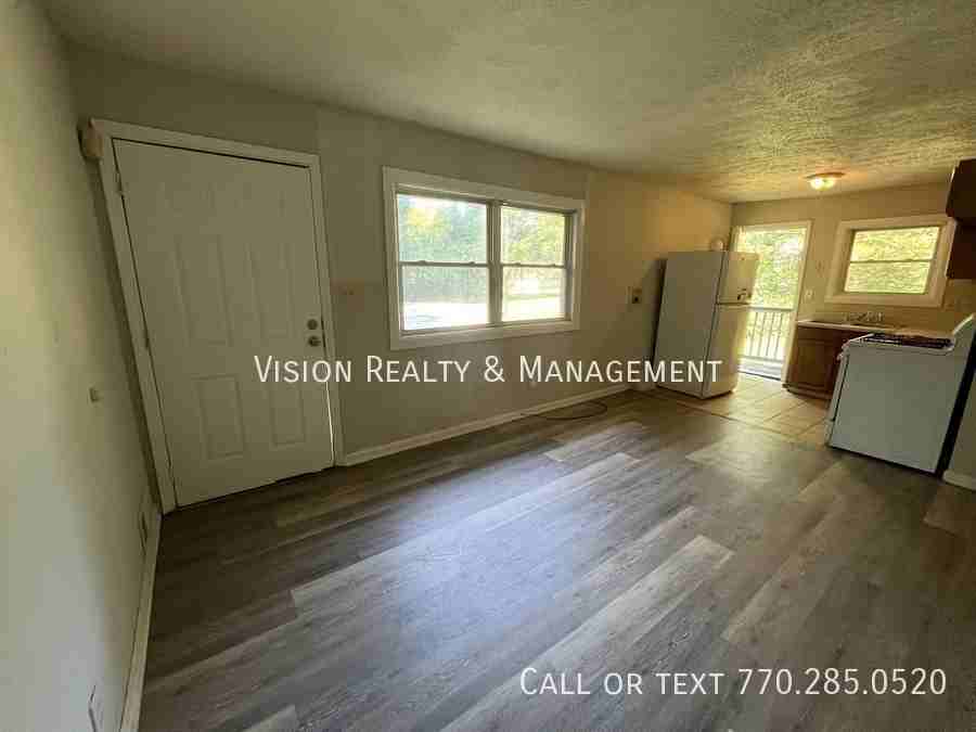 2954 Jones St - Photo 5 of 30