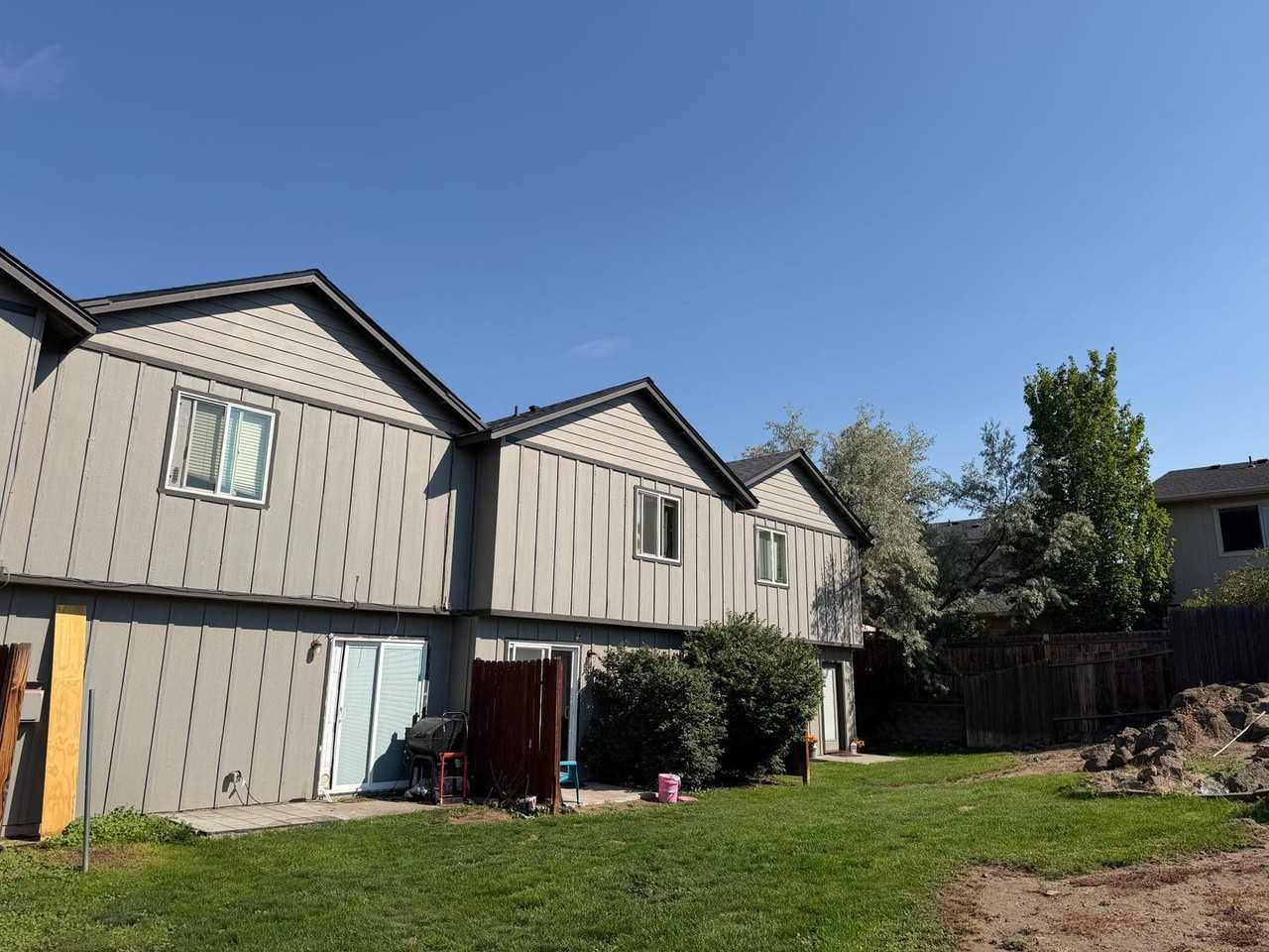 1964 Sw Reindeer Ave - Photo 4 of 11