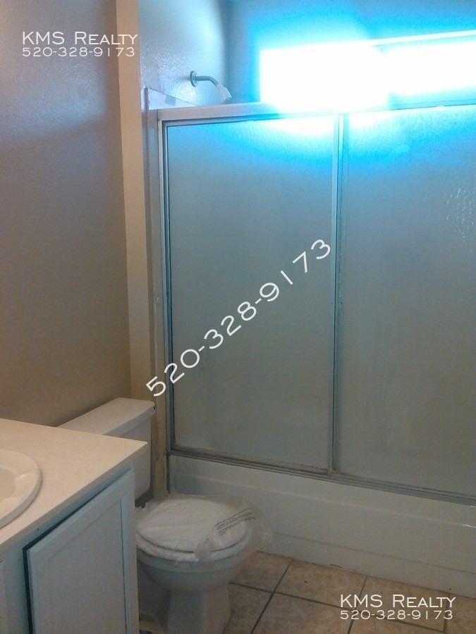 7050 S Placita Del Mundo - Photo 6 of 24