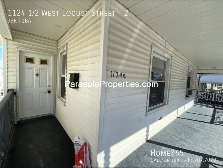 1124 1/2 W Locust St #2 - Photo 3 of 26