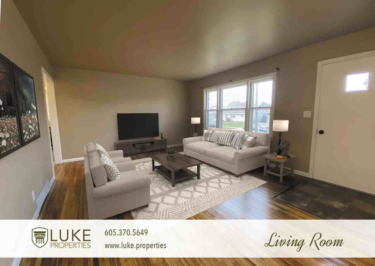 409 S Holly Ave - Photo 2 of 11