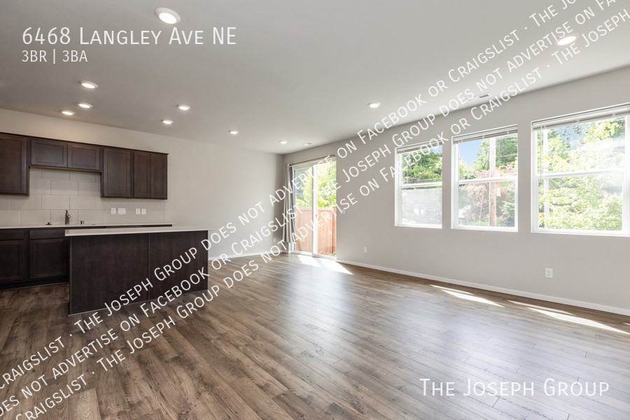 6468 Langley Ave Ne - Photo 5 of 38
