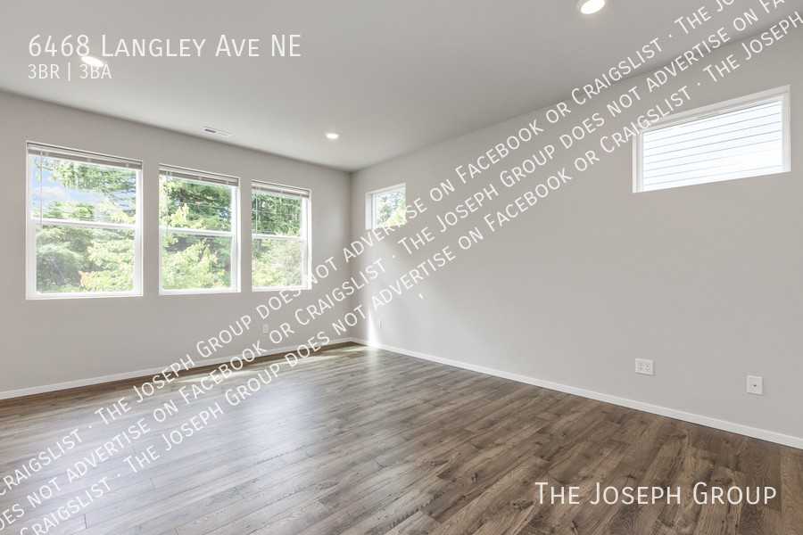 6468 Langley Ave Ne - Photo 6 of 38