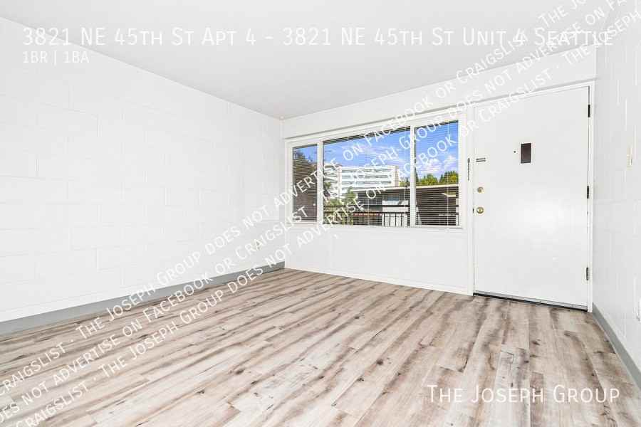 3821 Ne 45th St #4 - Photo 2 of 22