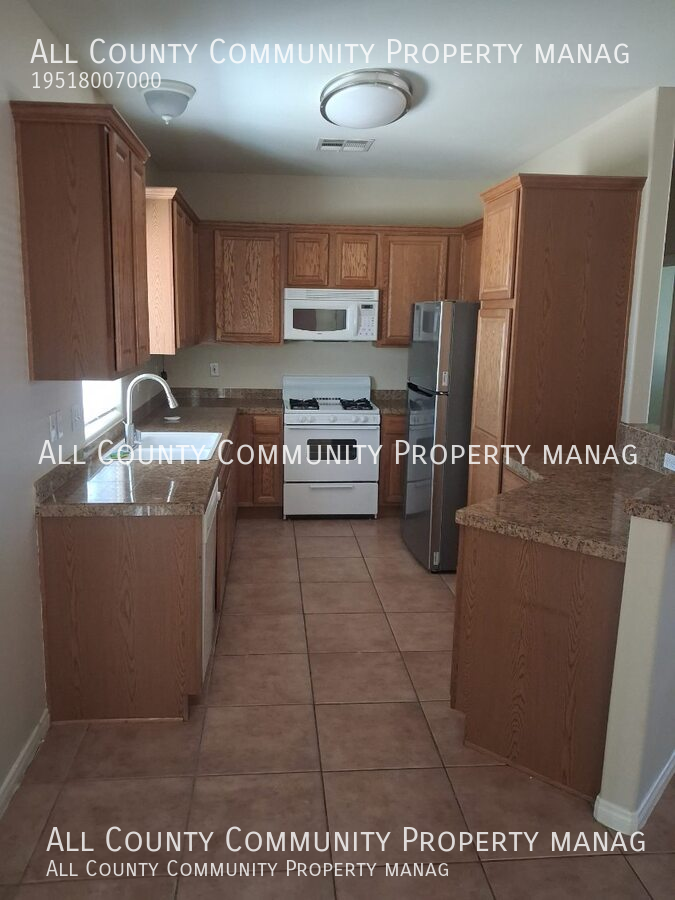 60587 Belfair Dr - Photo 4 of 12
