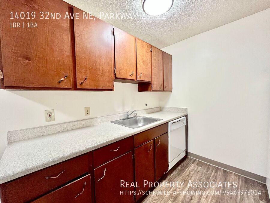 14019 32nd Ave Ne #22 - Photo 7 of 18