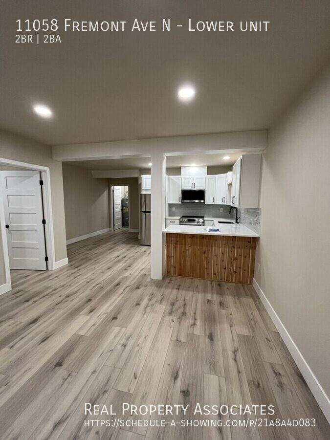 11058 Fremont Ave N - Photo 4 of 18