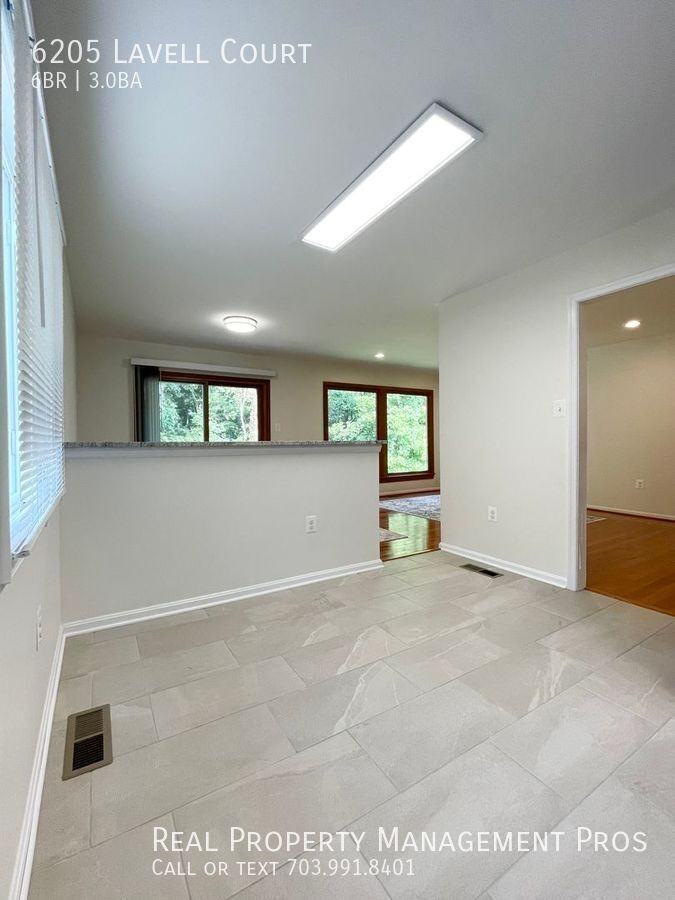 6205 Lavell Ct - Photo 6 of 25