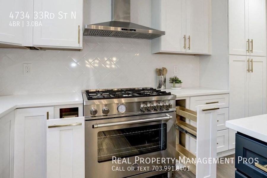 4734 33rd St N - Photo 7 of 28
