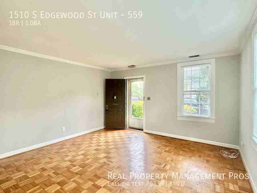 1510 S Edgewood St #559 - Photo 3 of 19