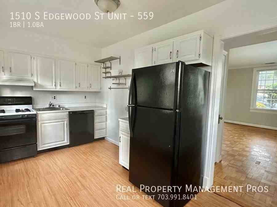 1510 S Edgewood St #559 - Photo 4 of 19