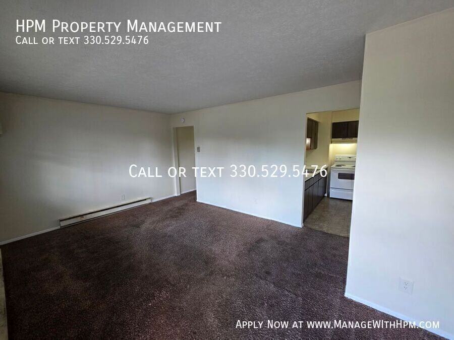 508 E Buchtel Ave Apt 2c - Photo 2 of 14