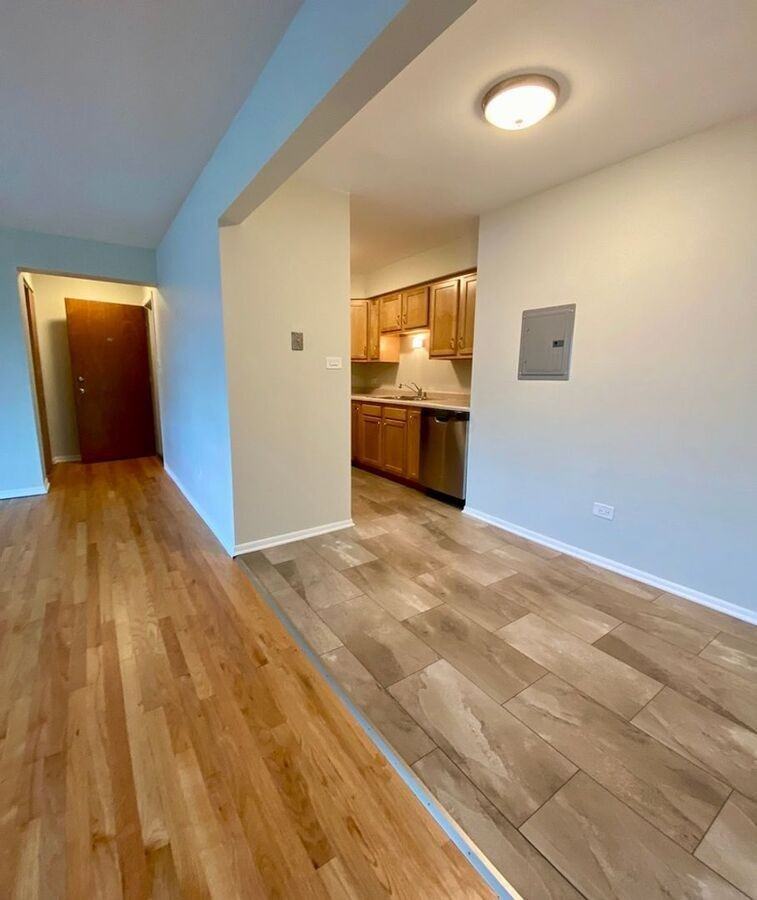 152 Walton St Unit R #2A - Photo 5 of 12