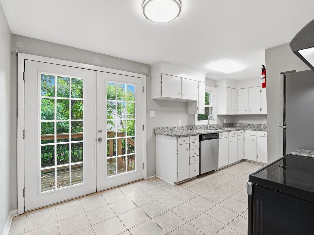 803 Starling Avenue - Photo 4 of 35