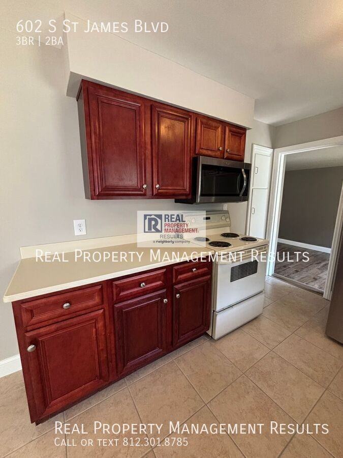 602 S Saint James Blvd - Photo 5 of 21