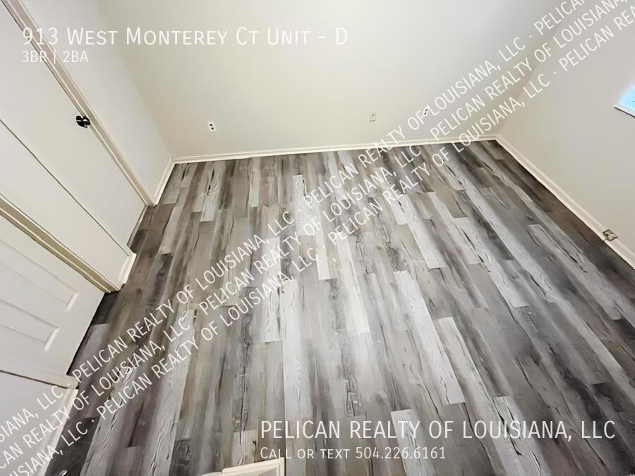 913 W Monterey Ct #D - Photo 2 of 9