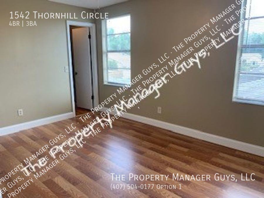 1542 Thornhill Cir - Photo 5 of 44