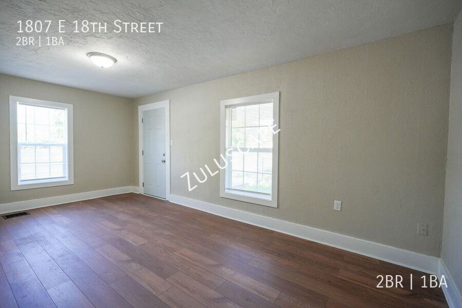 1807 E 18th St - Photo 3 of 21