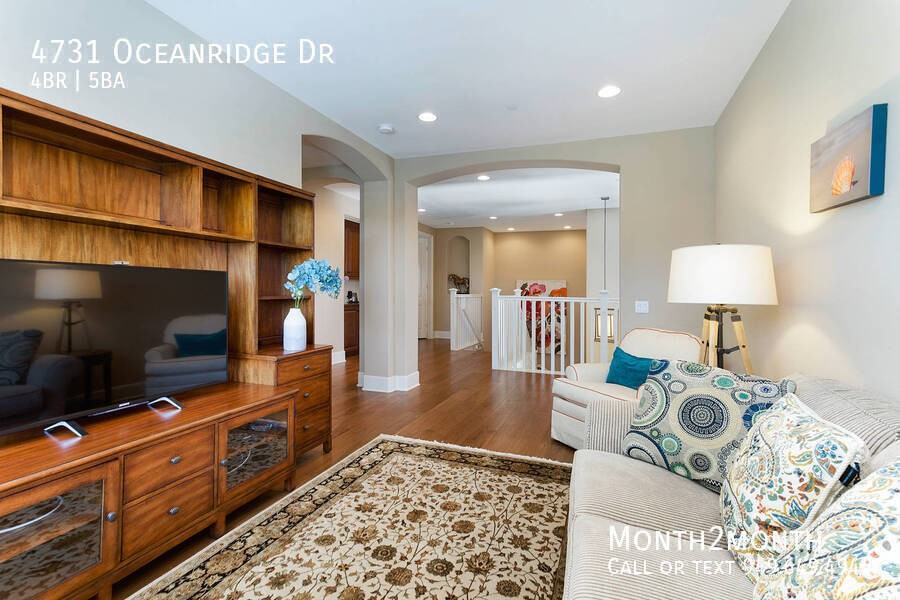 4731 Oceanridge Dr - Photo 7 of 35